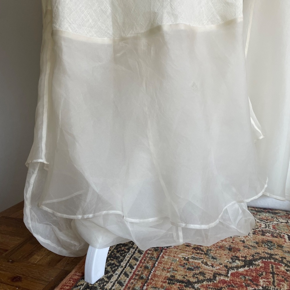 Tiar Los Angeles Silk and Linen Magnolia Minimalist Wedding Dress in Ivory, M - Picture 5 of 12